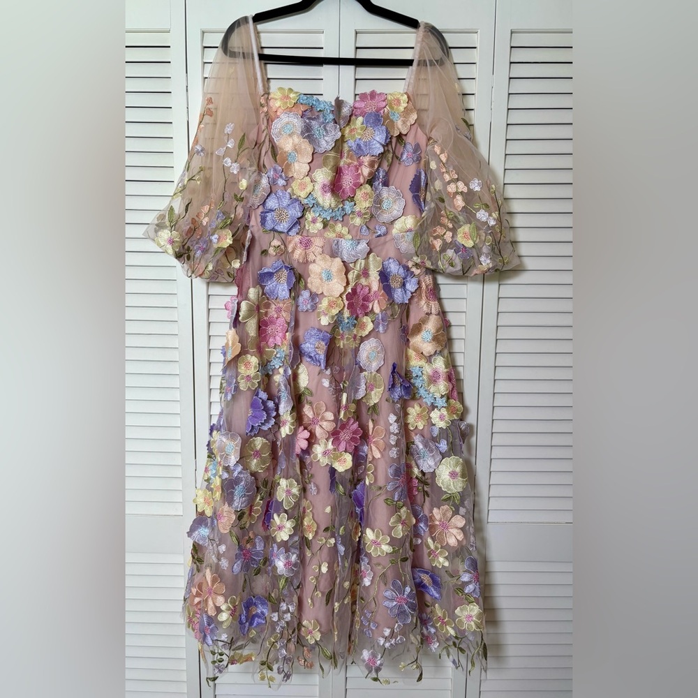 AW Bridal Catharine Floral Embroidered 3D Dress 8 & 6 & 22 - Picture 4 of 11